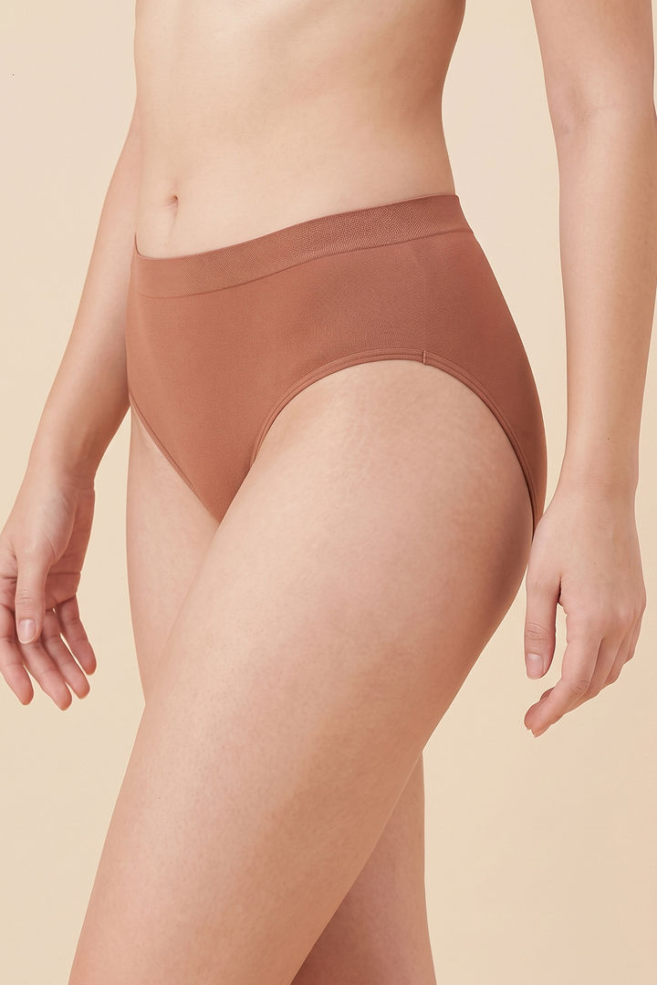Zivame Medium Rise Full Coverage Seamless Hipster Panty (Pack of 3) - Multicolor — image 3